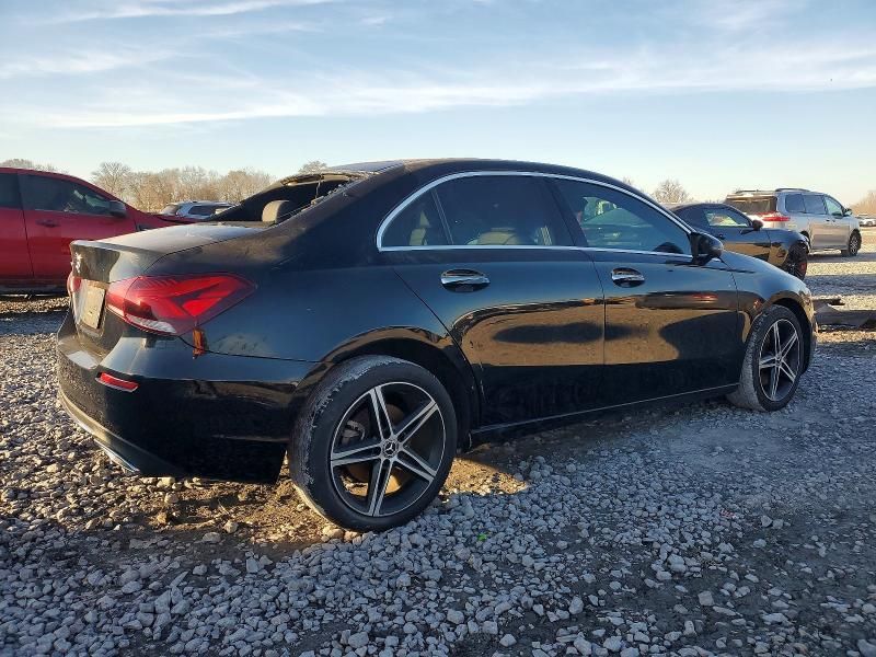 2020 Mercedes-Benz A 220