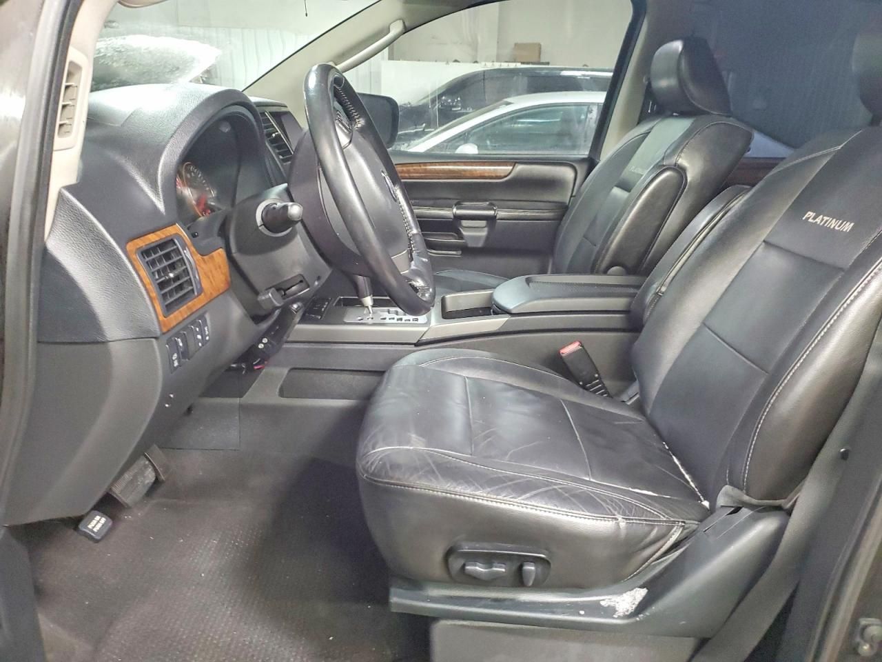 2010 Nissan Armada se