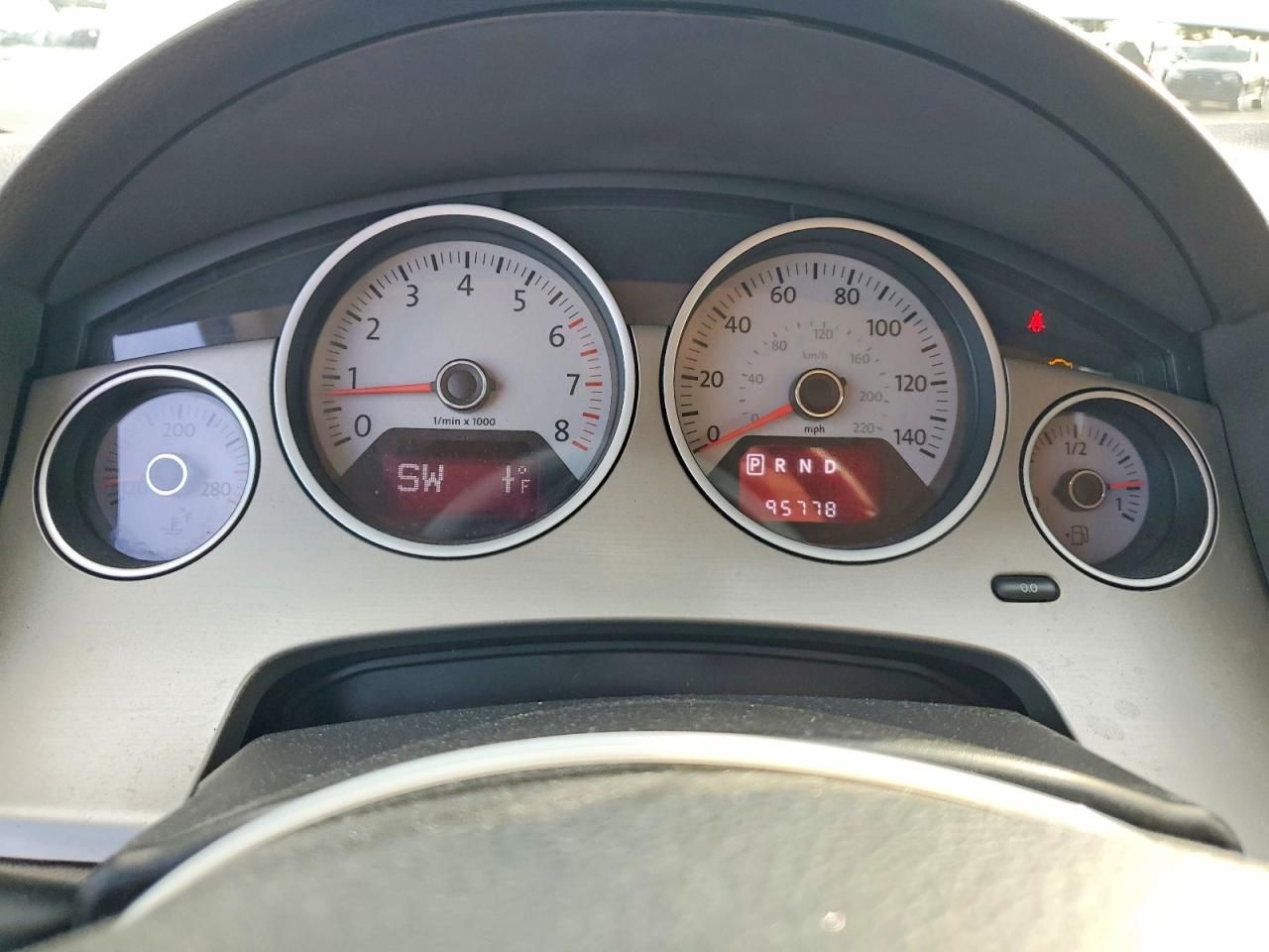 2012 Volkswagen Routan se