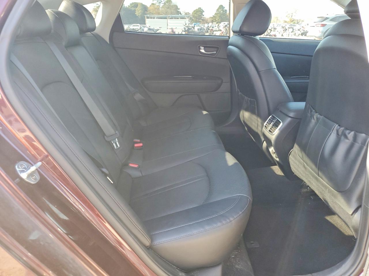 2019 KIA Optima ex