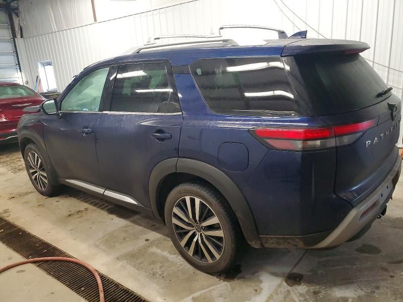 2022 Nissan Pathfinder Platinum