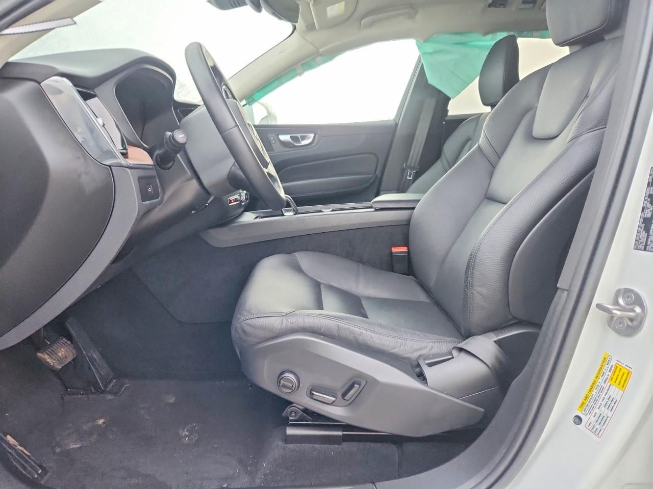 2023 Volvo Xc60 Plus