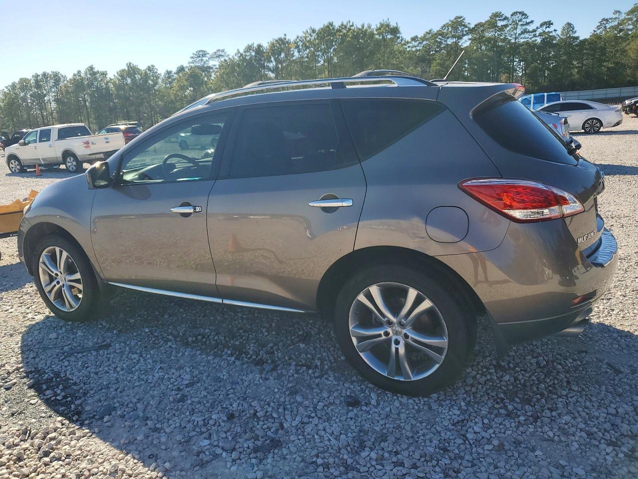 2012 Nissan Murano s