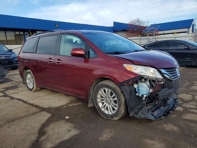 2016 Toyota Sienna xle