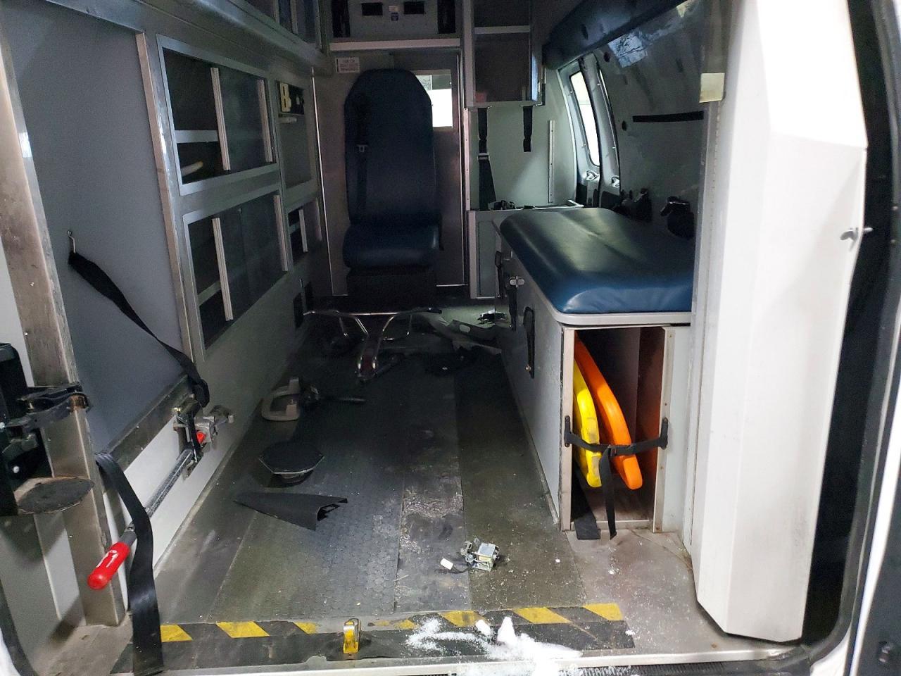 2014 Ford E350 Ambulance