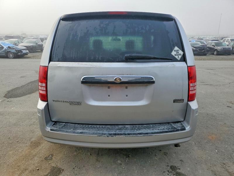 2008 Chrysler Town & Country lx