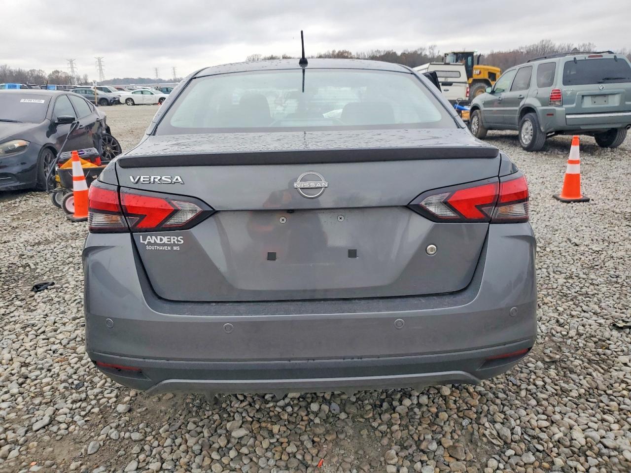 2024 Nissan Versa s