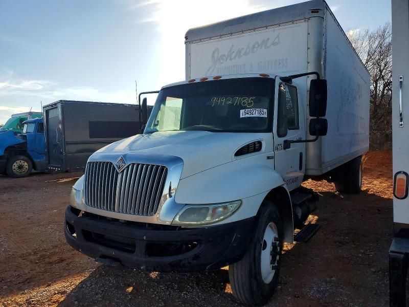 2008 International 4000 4300-box Truck