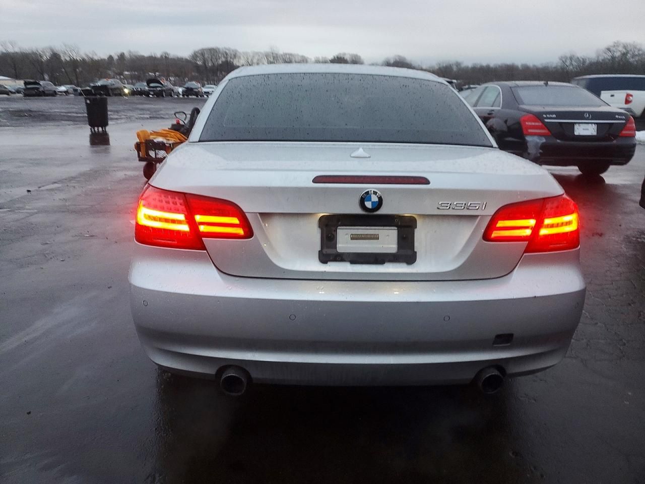 2011 BMW 335 i