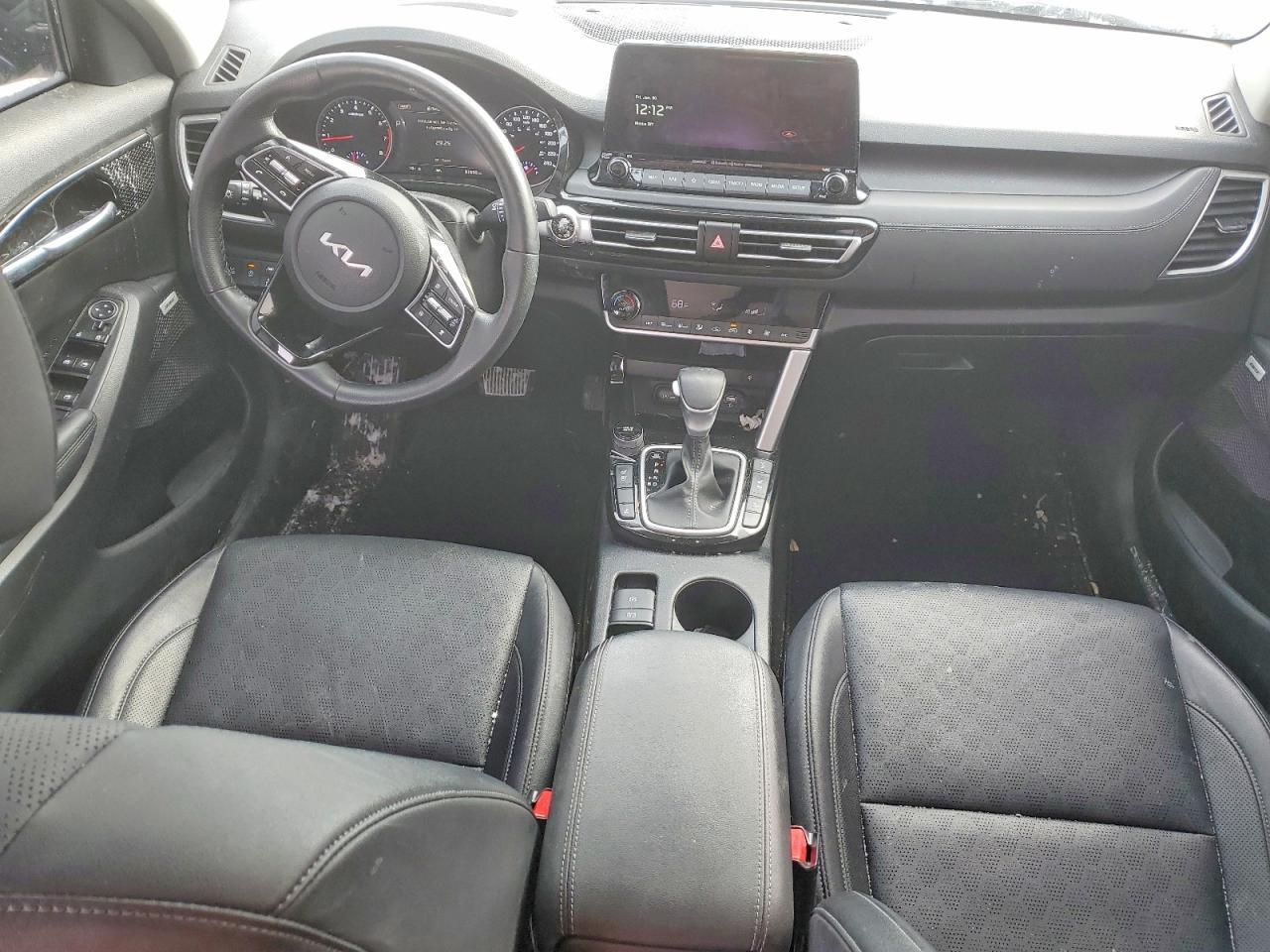 2023 KIA Seltos sx