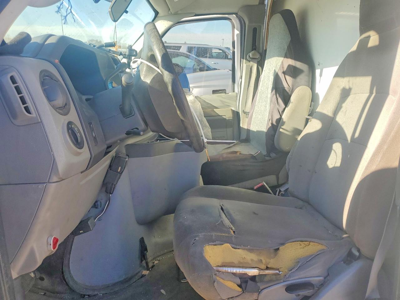 2013 Ford E350 Delivery Truck