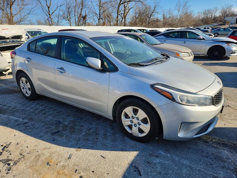 2017 KIA Forte lx