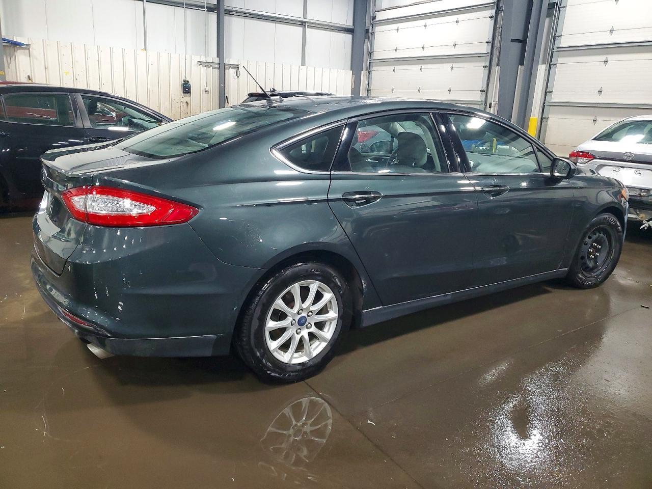 2015 Ford Fusion s