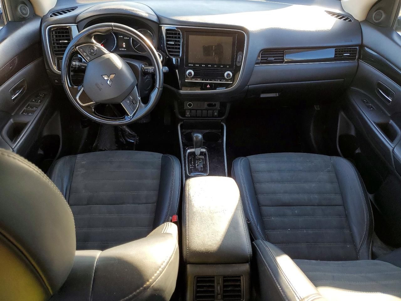 2020 Mitsubishi Outlander se