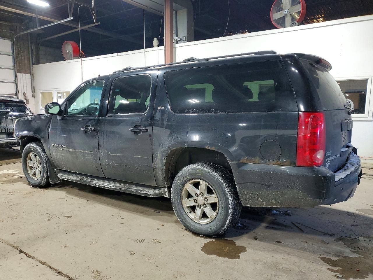 2011 GMC Yukon xl K1500 slt
