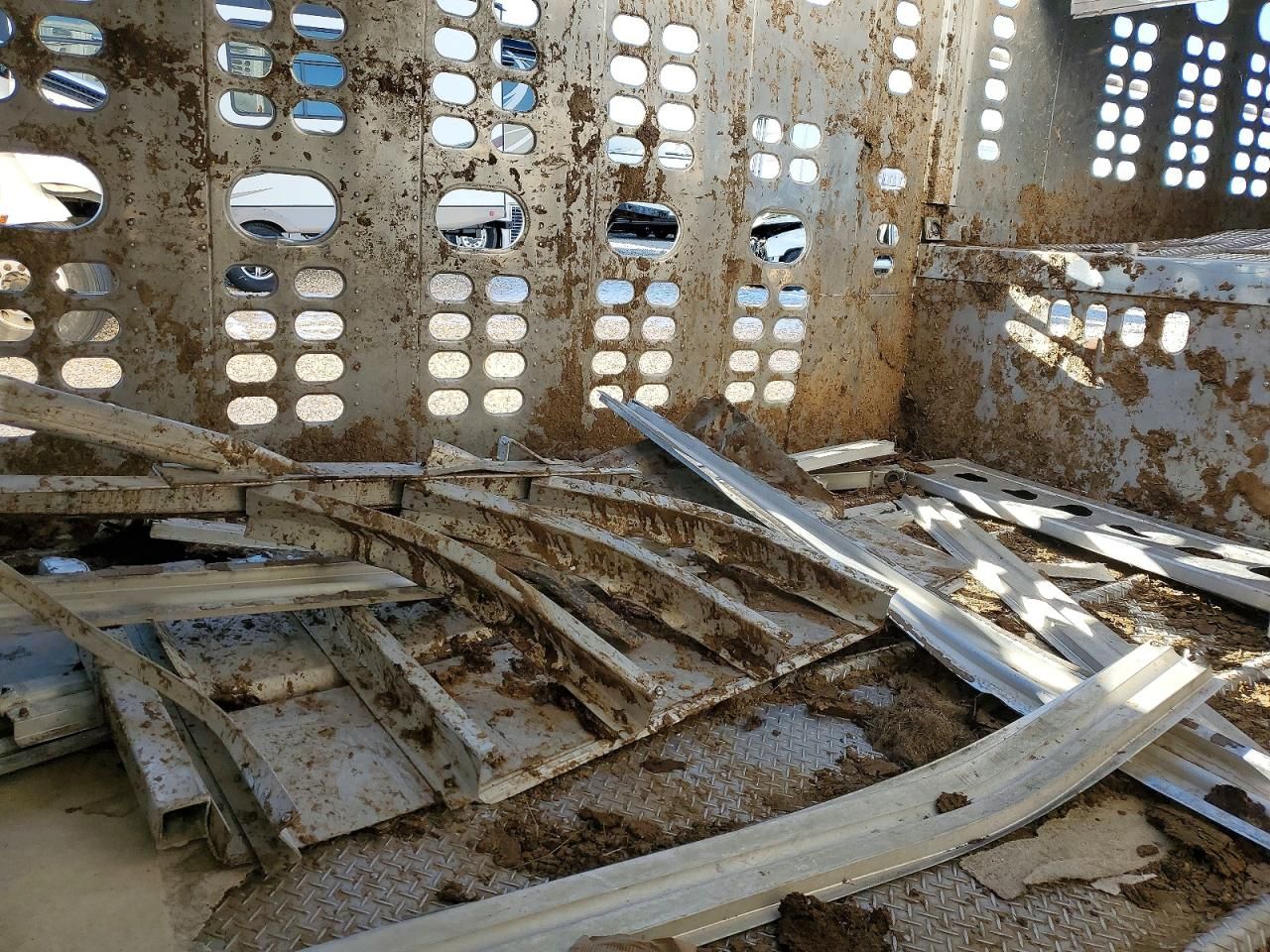 2006 Wilson 53' Livestock