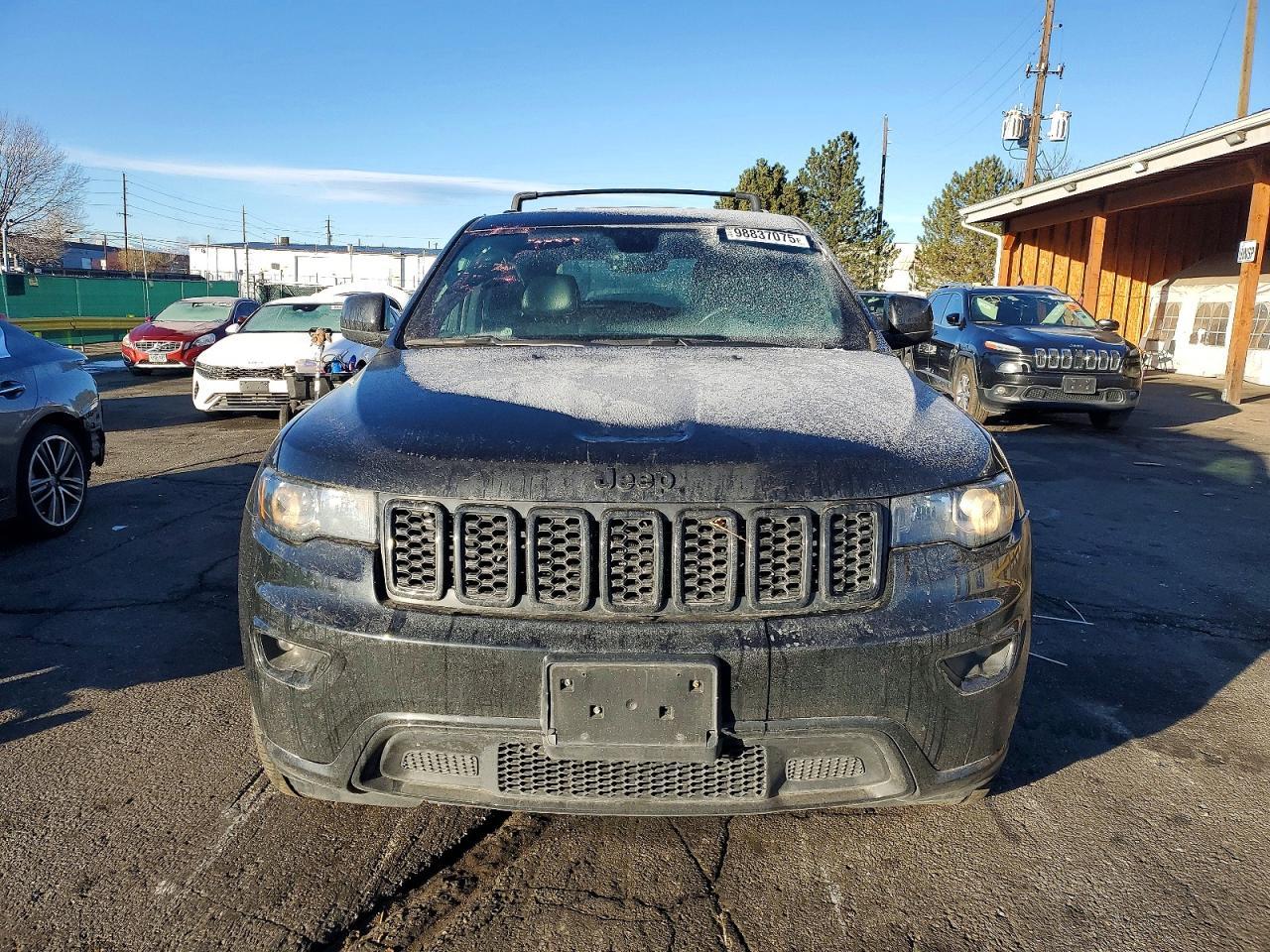 2017 Jeep Grand Cherokee Laredo