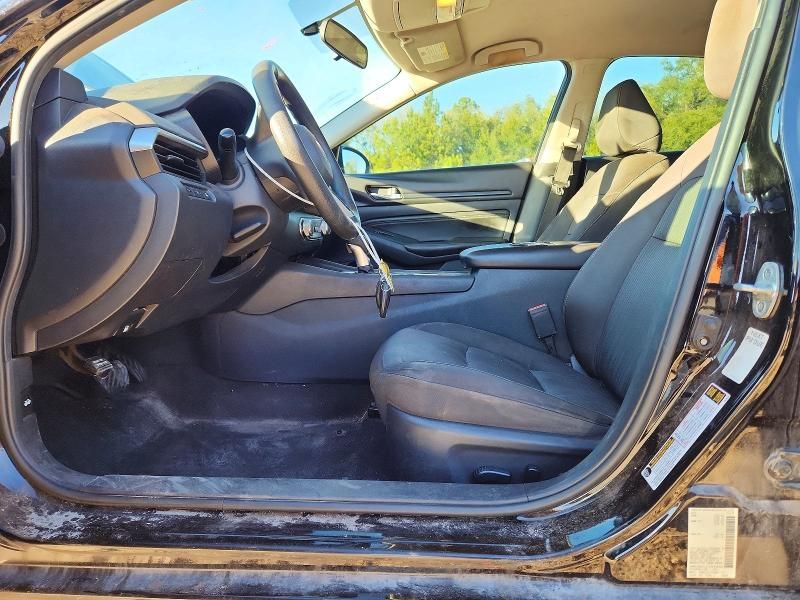 2020 Nissan Altima s