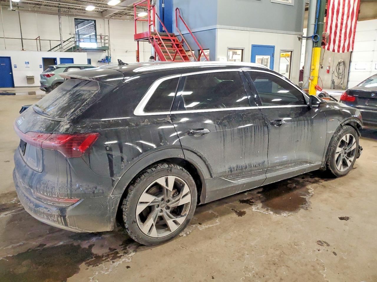 2021 Audi E-tron Premium