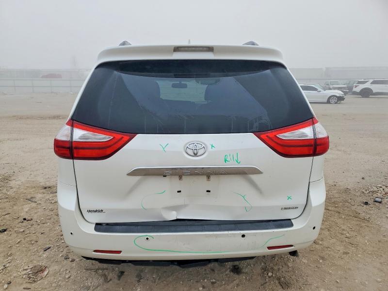 2015 Toyota Sienna xle