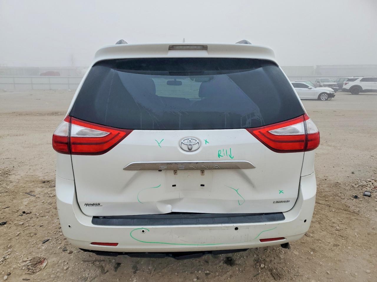 2015 Toyota Sienna xle