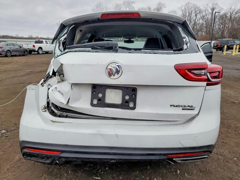 2018 Buick Regal Tourx Preferred