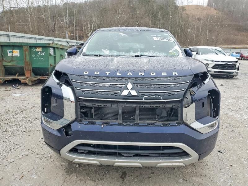 2022 Mitsubishi Outlander se