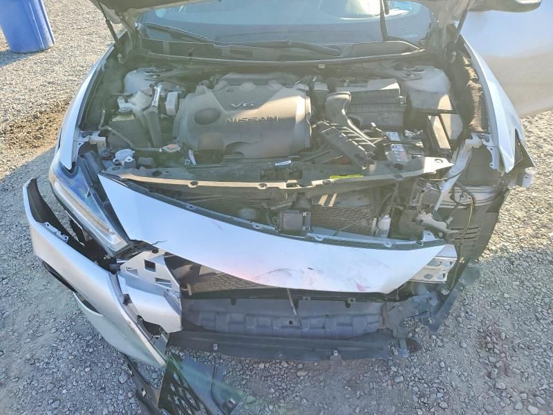 2020 Nissan Maxima sv