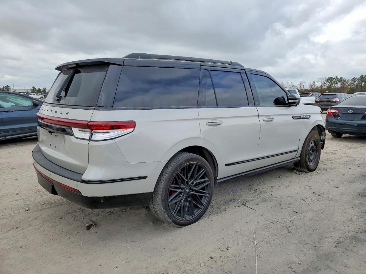 2024 Lincoln Navigator Reserve