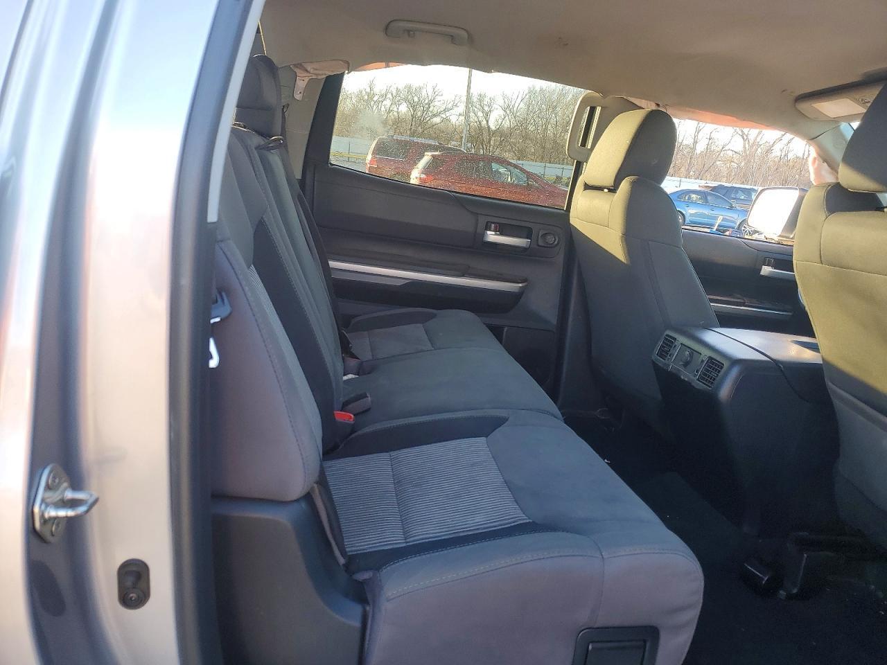 2017 Toyota Tundra Crewmax SR5