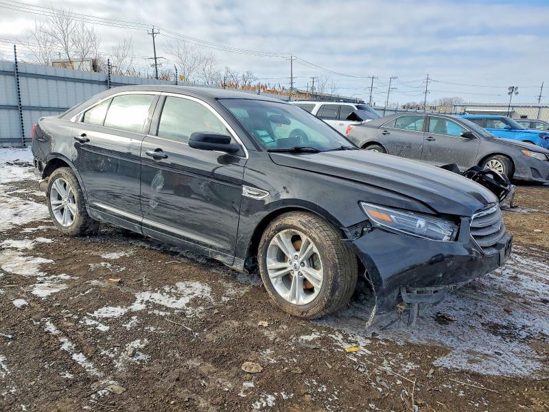 2016 Ford Taurus sel