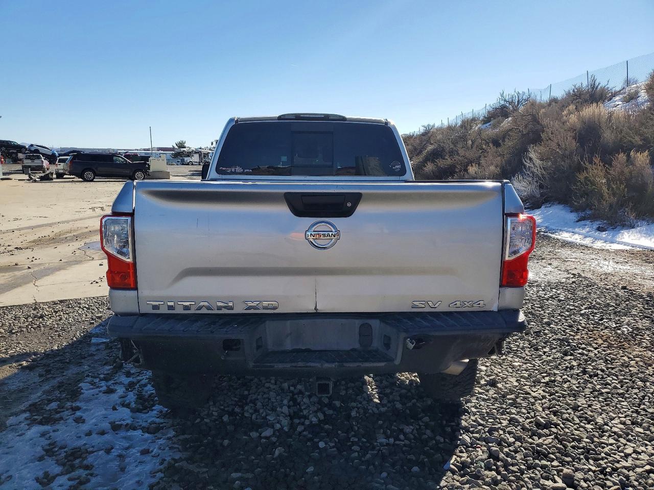 2016 Nissan Titan xd sl