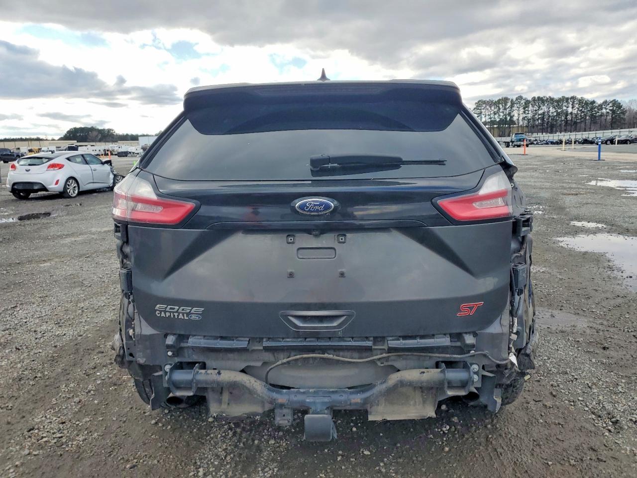 2019 Ford Edge st
