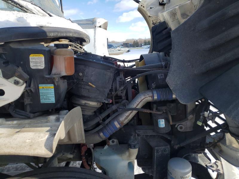 2017 Freightliner Business Class M2 BOX Truck