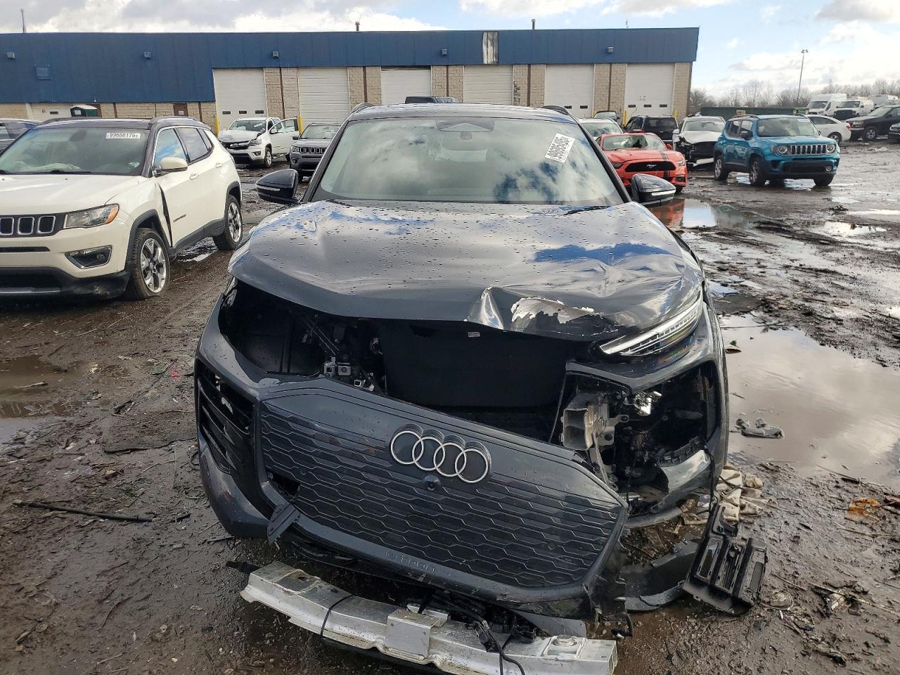 2025 Audi Q6 E-tron Prestige