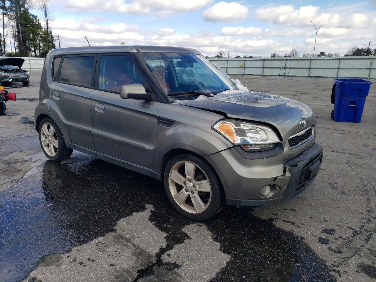 2010 KIA Soul +