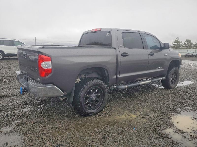 2015 Toyota Tundra Crewmax SR5