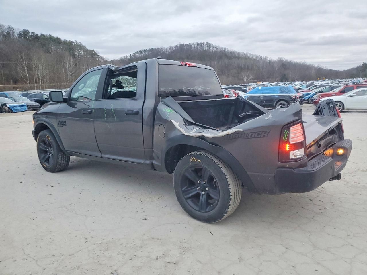 2022 Dodge Ram 1500 Classic slt