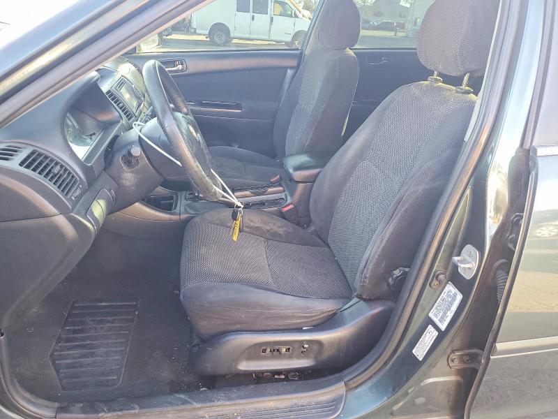 2003 Toyota Camry le