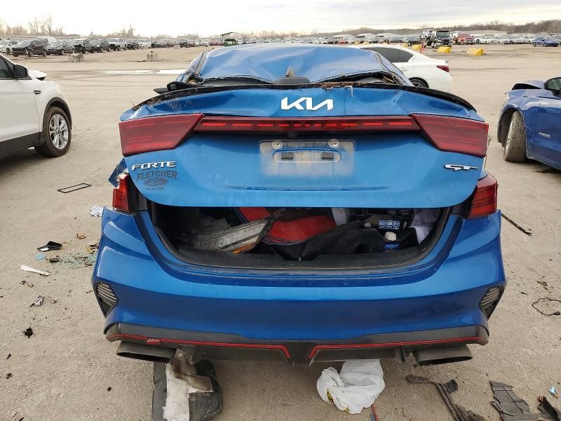 2023 KIA Forte gt