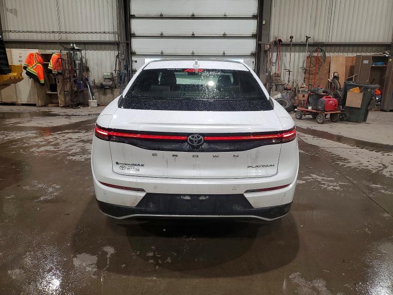 2026 Toyota Crown Platinum