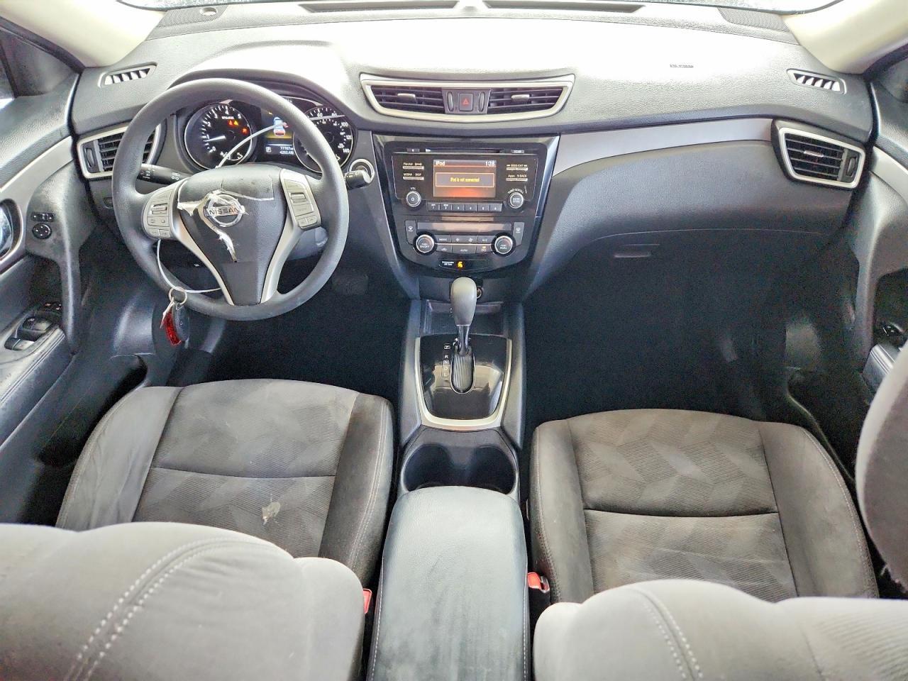 2016 Nissan Rogue sv