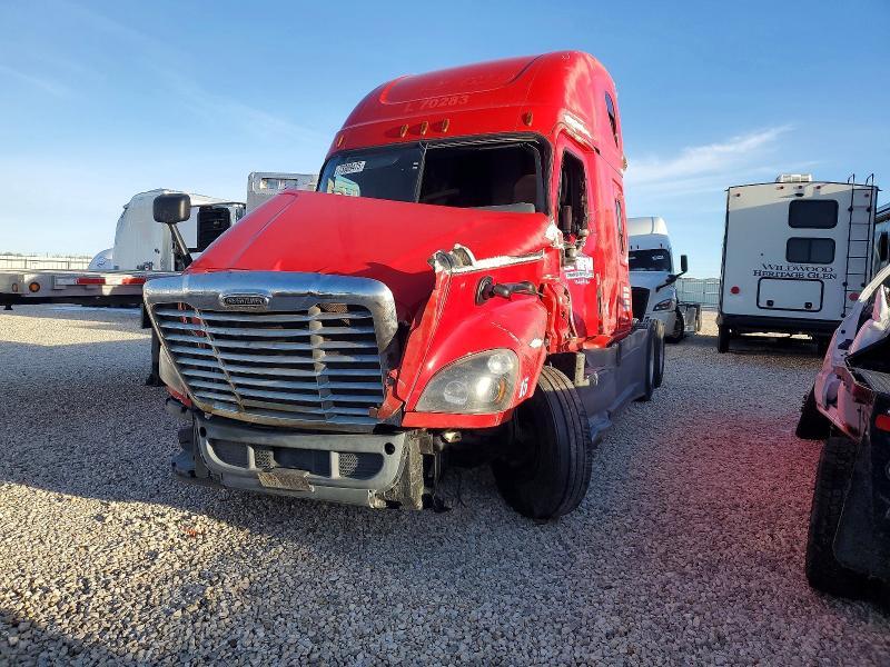 2018 Freightliner Cascadia 125 Semi Truck