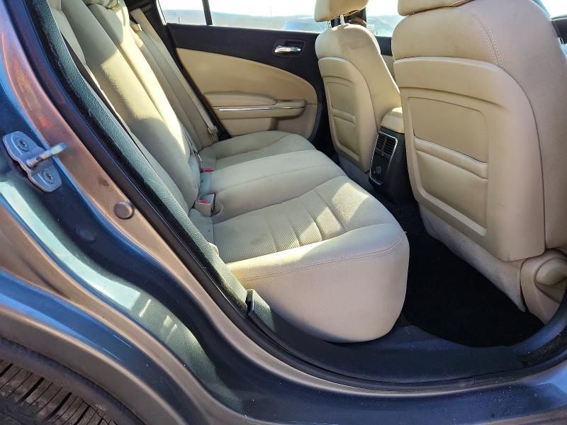 2012 Dodge Charger se