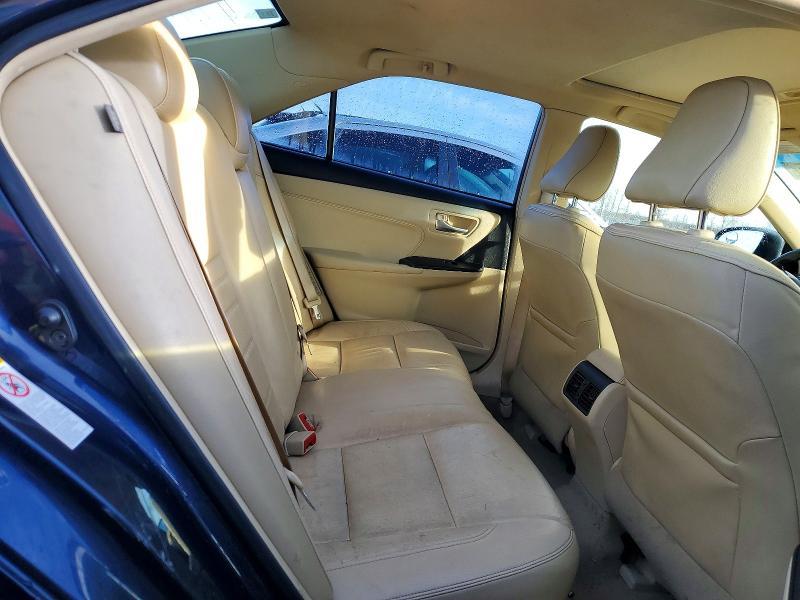 2016 Toyota Camry Hybrid