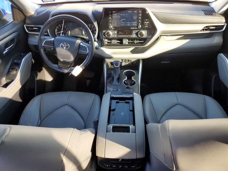 2021 Toyota Highlander xle