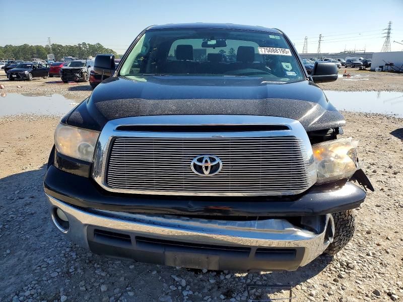 2011 Toyota Tundra Double cab SR5