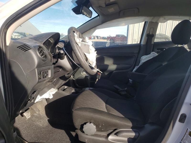 2024 Mitsubishi Mirage es