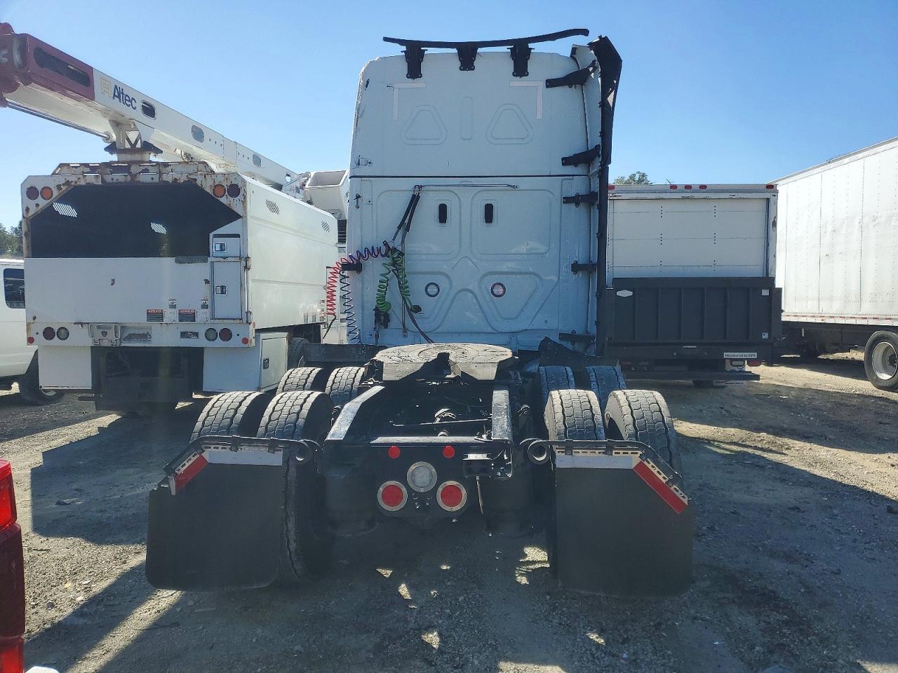 2025 Freigliner 2025 Freightliner Cascadia 126 Semi Truck