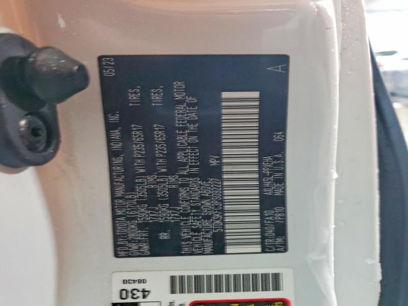 2023 Toyota Sienna le